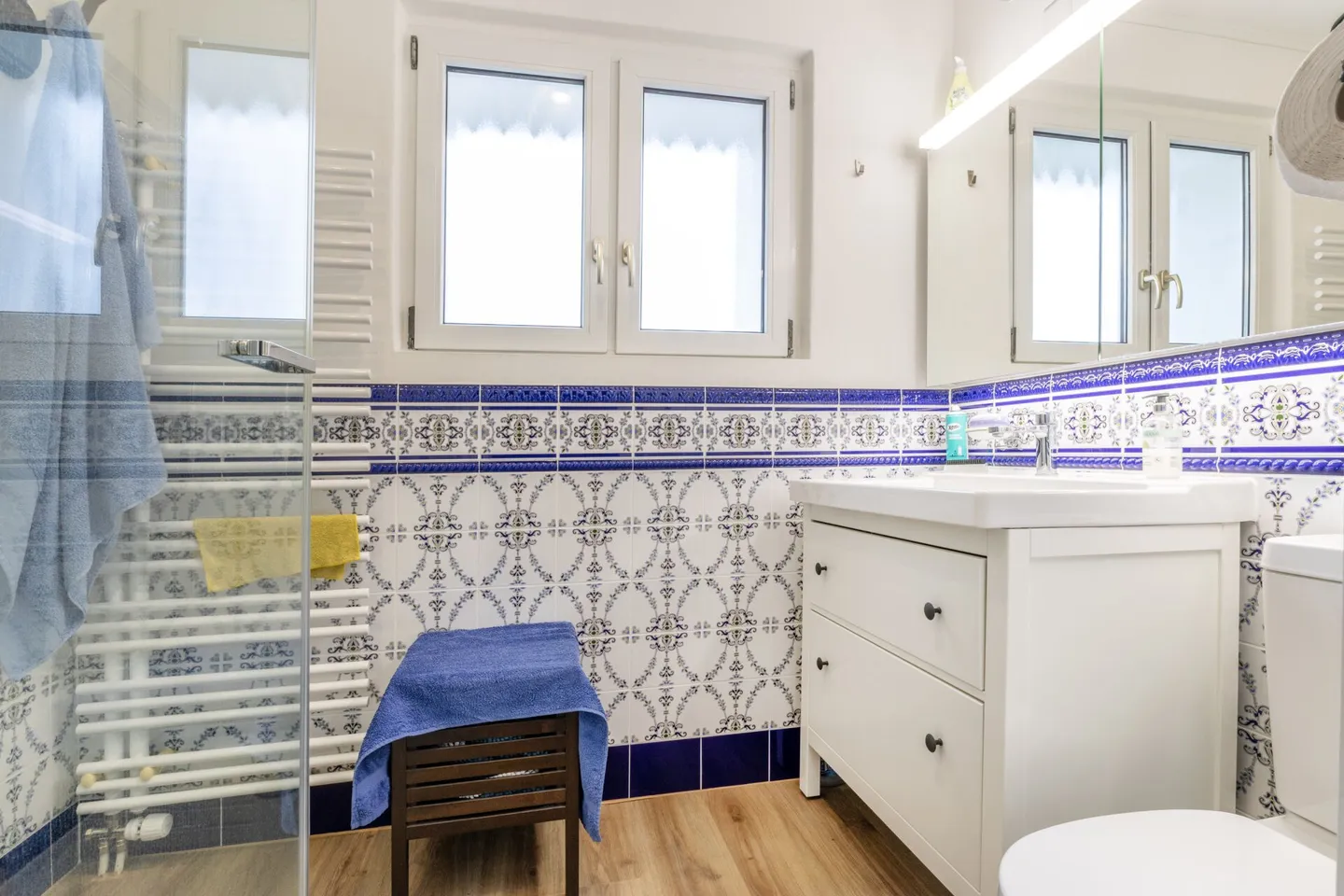 Historic Gem: 7-Room Detached House with Versatile Space - Photo 20 of 41