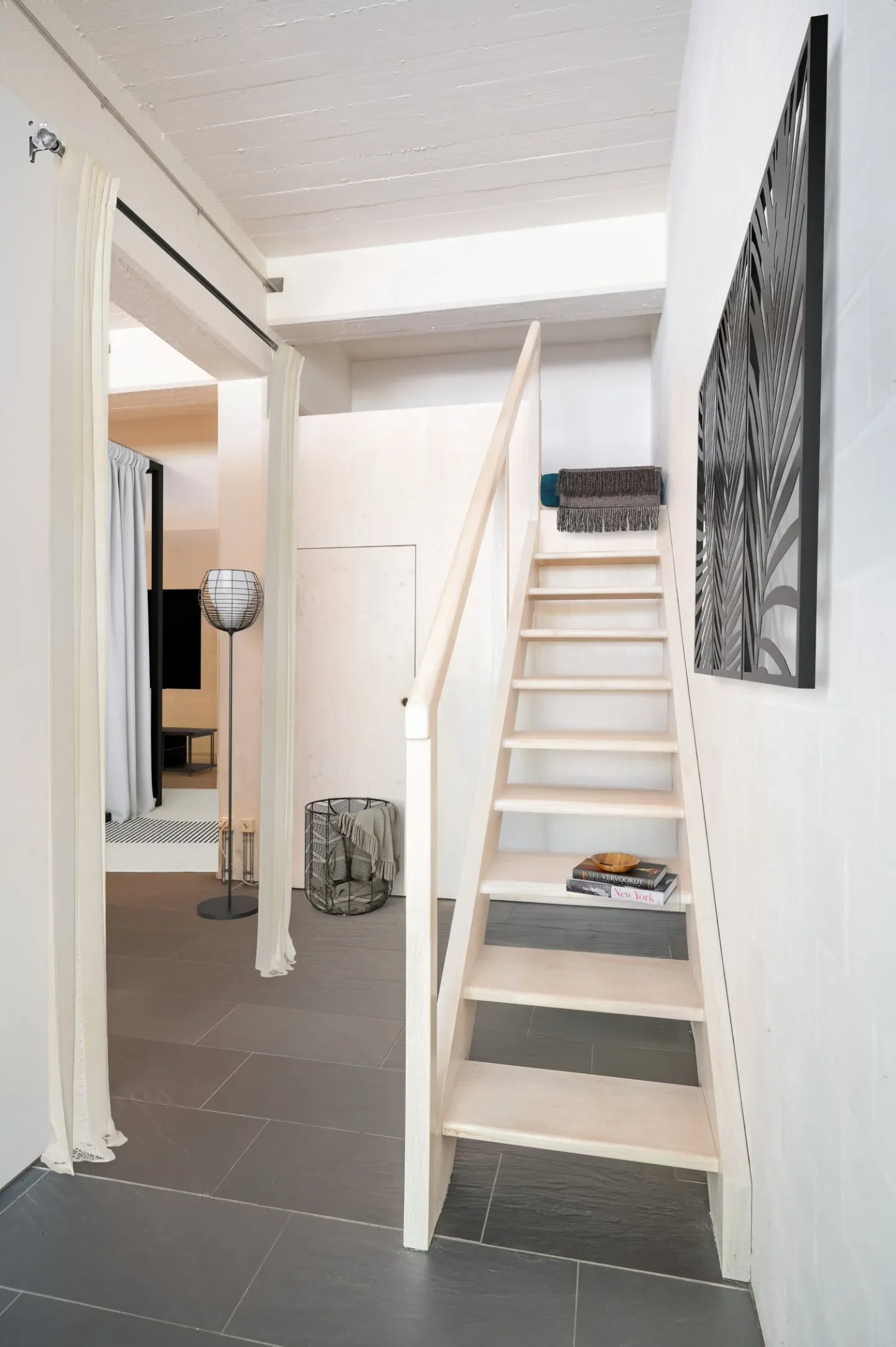 Exklusiver Loft-Traum im Walzmühle-Areal: 3.1 m Raumhöhe, Luxus-Küche & 130 m² Privatgarten - Foto 9 von 25