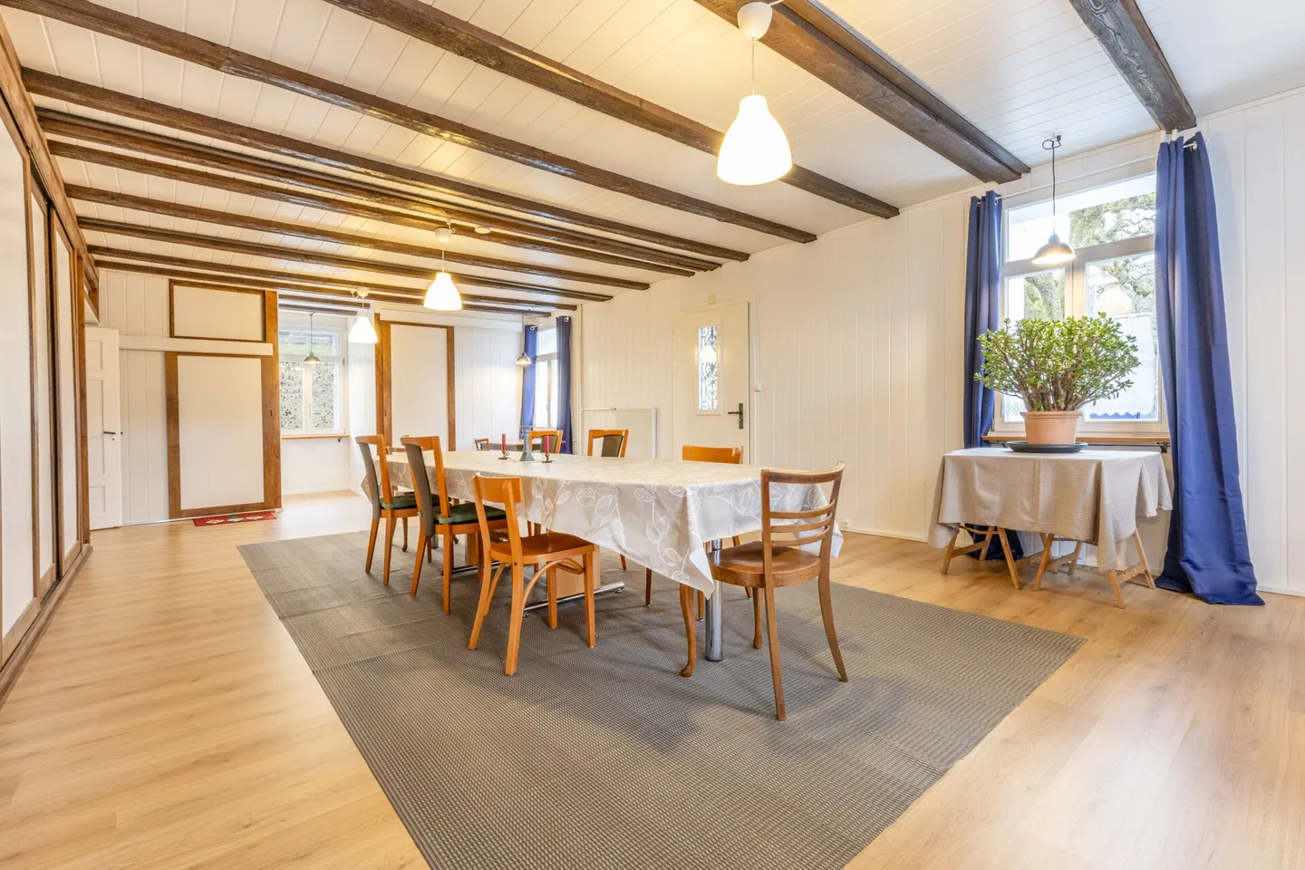 Historic Gem: 7-Room Detached House with Versatile Space - Photo 13 of 41