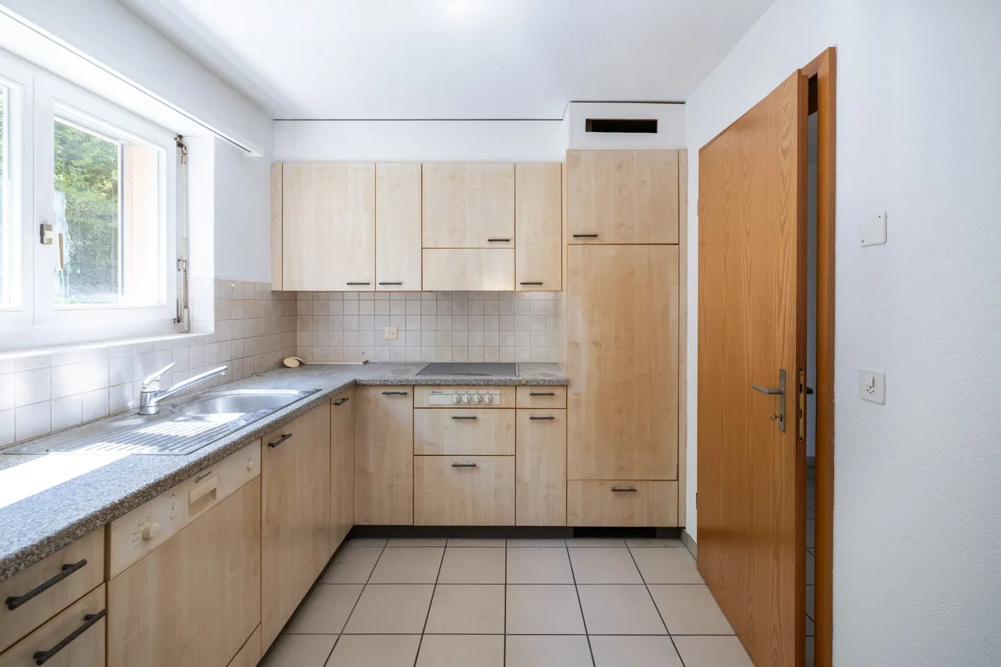 Bright 3.5-room apartment with balcony in Safnern - Photo 9 of 16