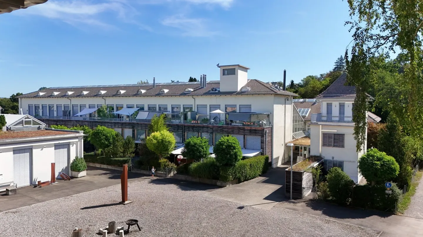 Exklusiver Loft-Traum im Walzmühle-Areal: 3.1 m Raumhöhe, Luxus-Küche & 130 m² Privatgarten - Foto 17 von 25