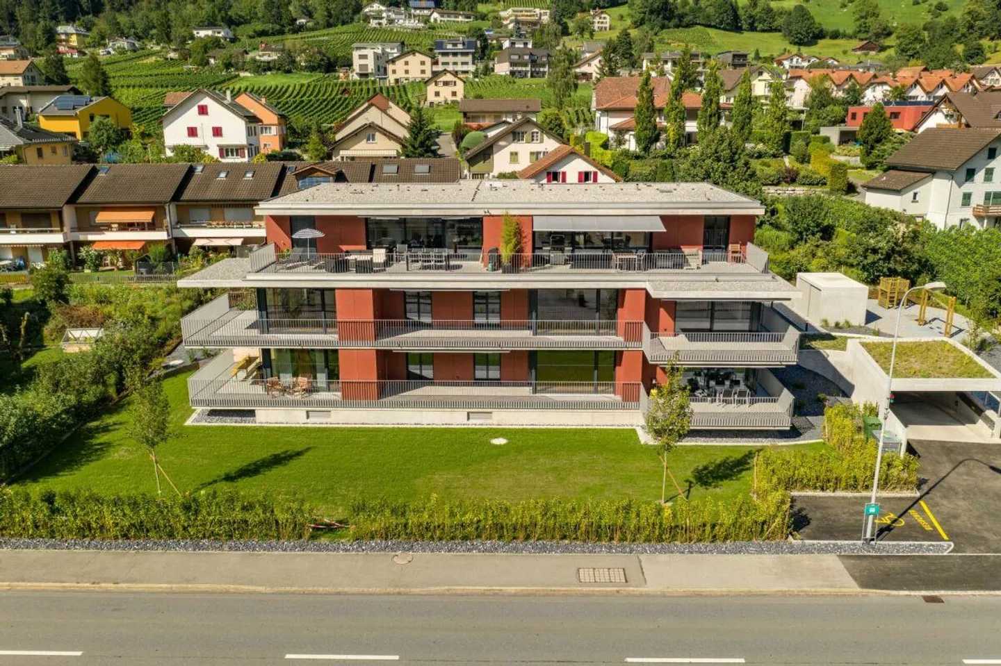 For Sun Worshippers - Spacious Penthouse Apartment - Photo 1 of 16