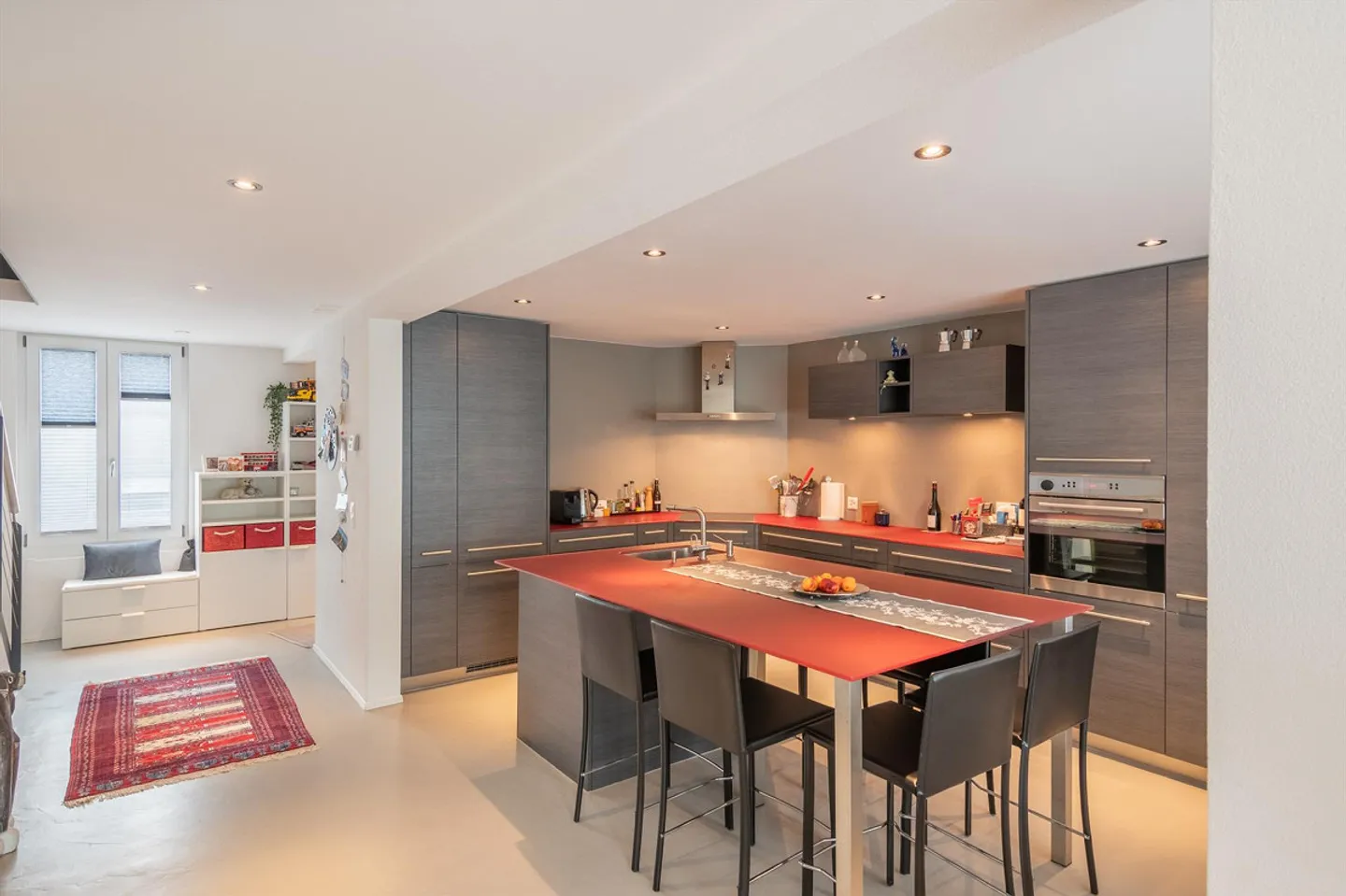 Renovated Mid-Terrace House with Charm - Photo 2 of 7