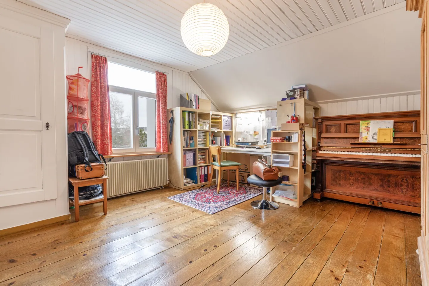 Historic Gem: 7-Room Detached House with Versatile Space - Photo 25 of 41