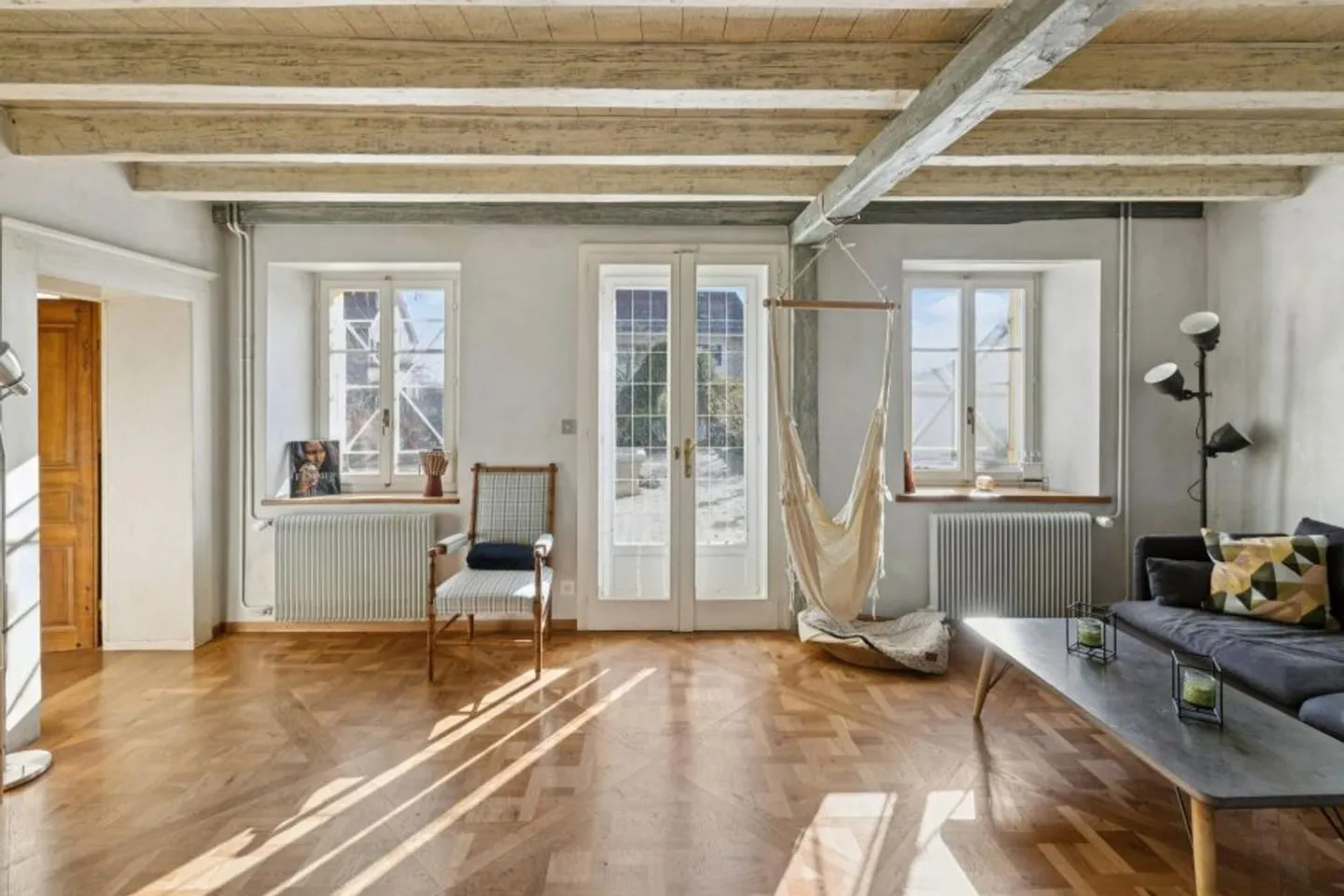 Caractère et volume pour cette maison historique - Photo 8 sur 12