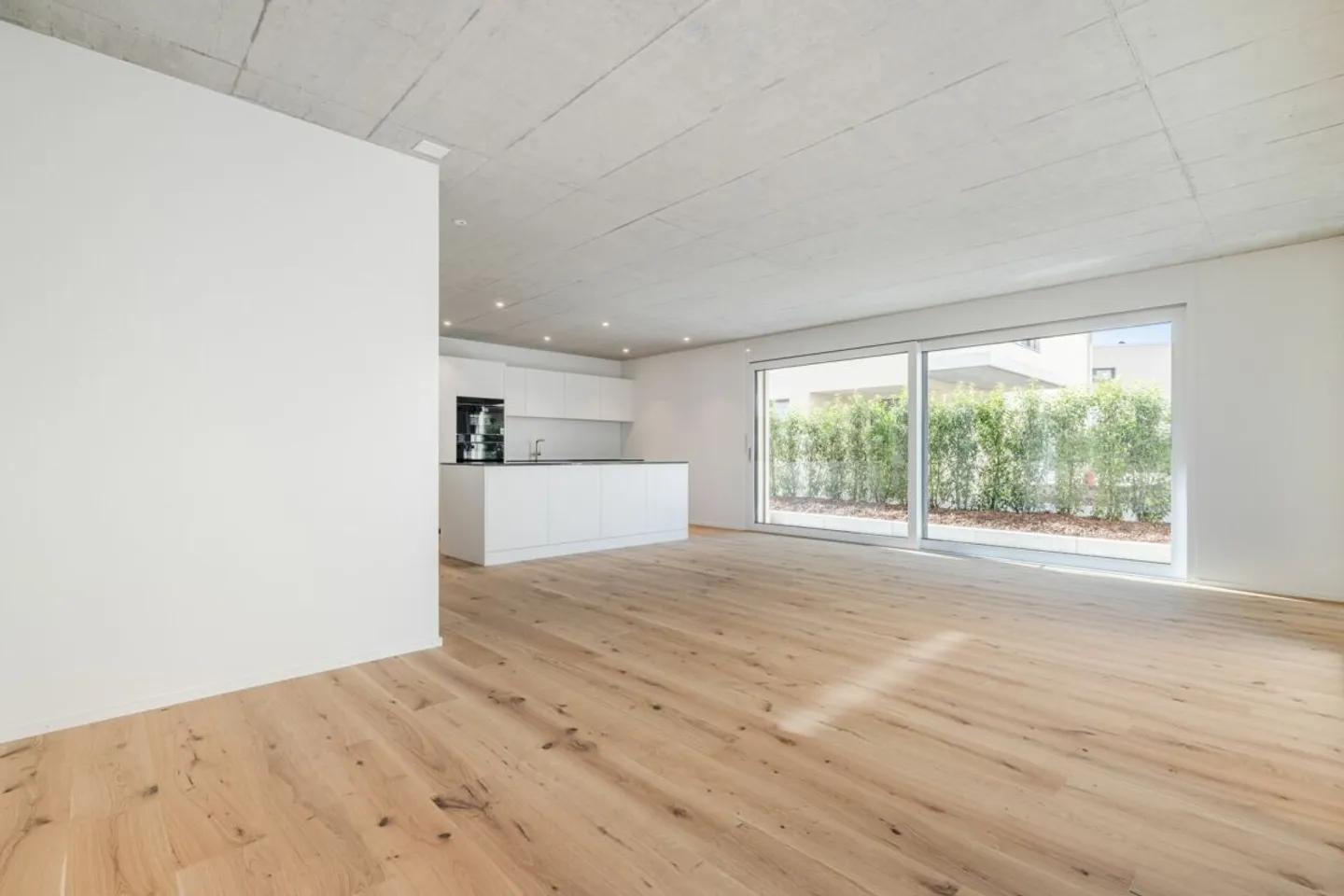 Dernière chance pour une grande maison individuelle de 6,5 pièces avec vue dégagée - Photo 3 sur 7