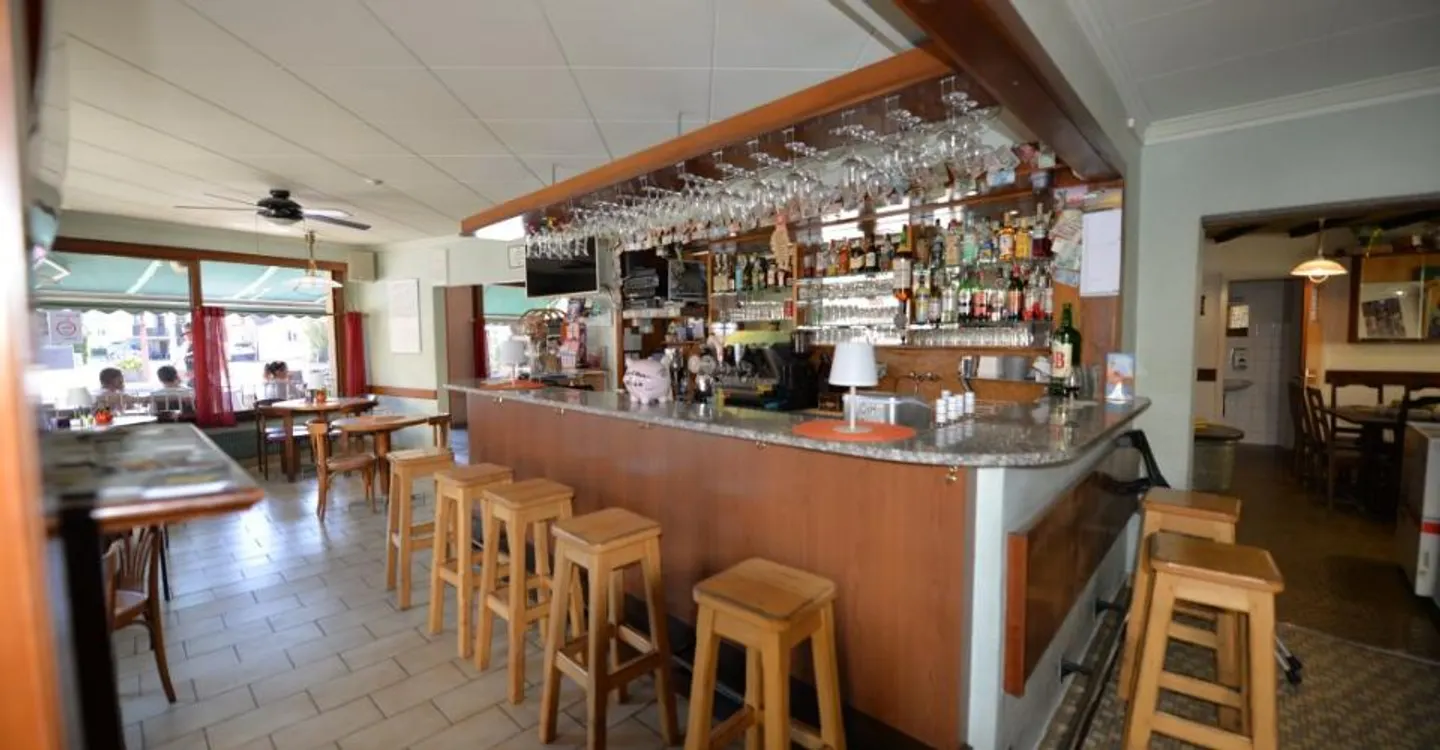 Charmant Café-Restaurant à Conthey - Photo 2 sur 7