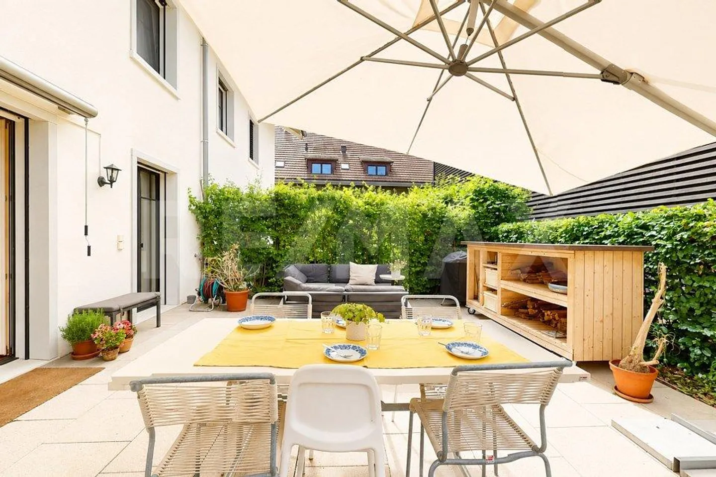 10 Min. to Zug | Family Paradise to Fall in Love – Modern Living... - Photo 5 of 9