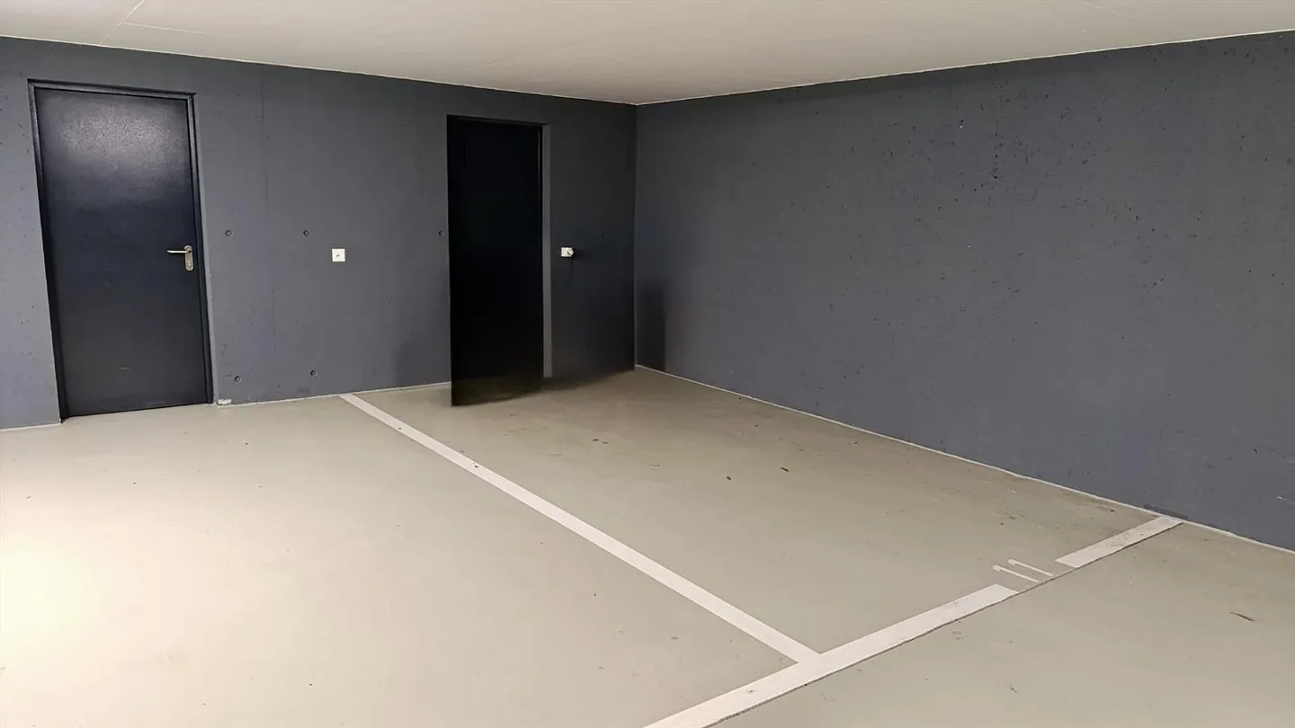 FÜR EINKOMMEN ODER PRIVATNUTZUNG neuere elegante 2.5 Zimmer mit Garten - Foto 10 von 14