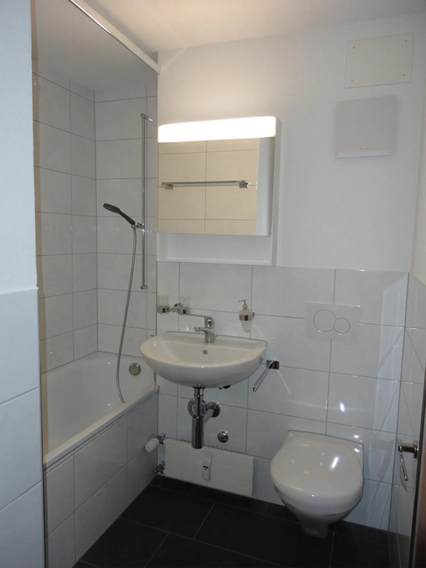 Appartement attrayant de 2 pièces dans le meilleur emplacement - Photo 7 sur 7