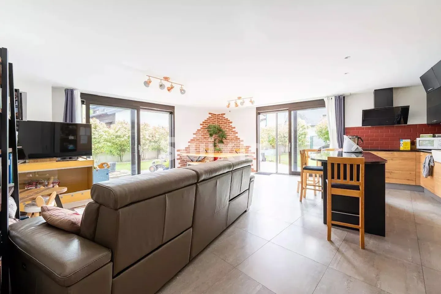 Appartement Spacieux avec Jardin - Photo 4 sur 10