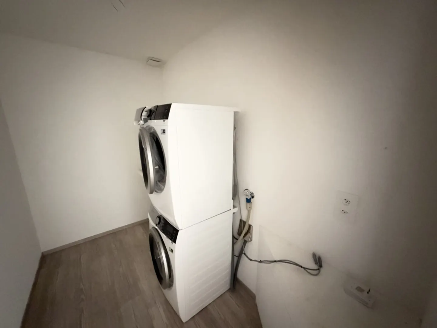 Appartamento moderno con terrazza - Foto 9 di 10