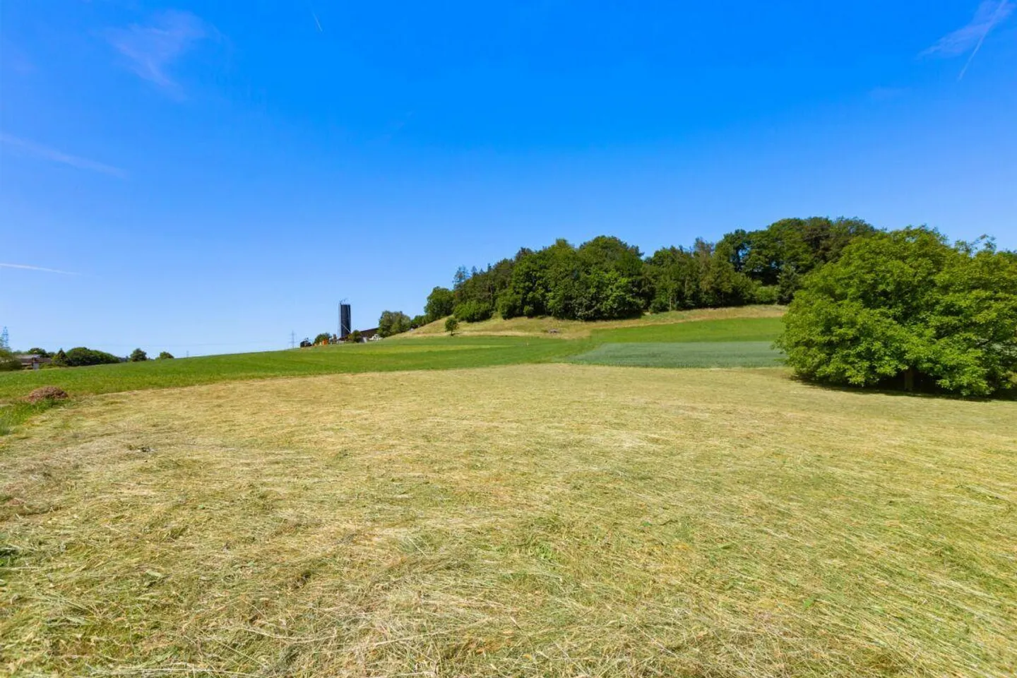 Terrain à bâtir avec potentiel pour des idées résidentielles de haute qualité - Photo 3 sur 11