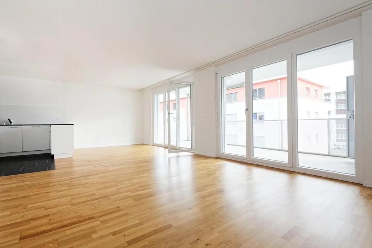 Dream apartment with terrace - Photo 2 of 9