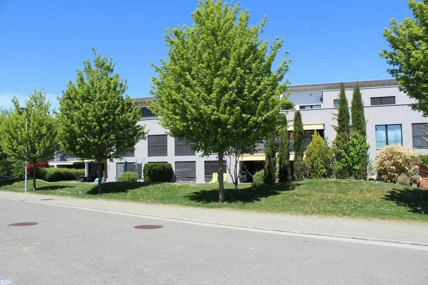 «RIVERSIDE» - Foto 3 von 17