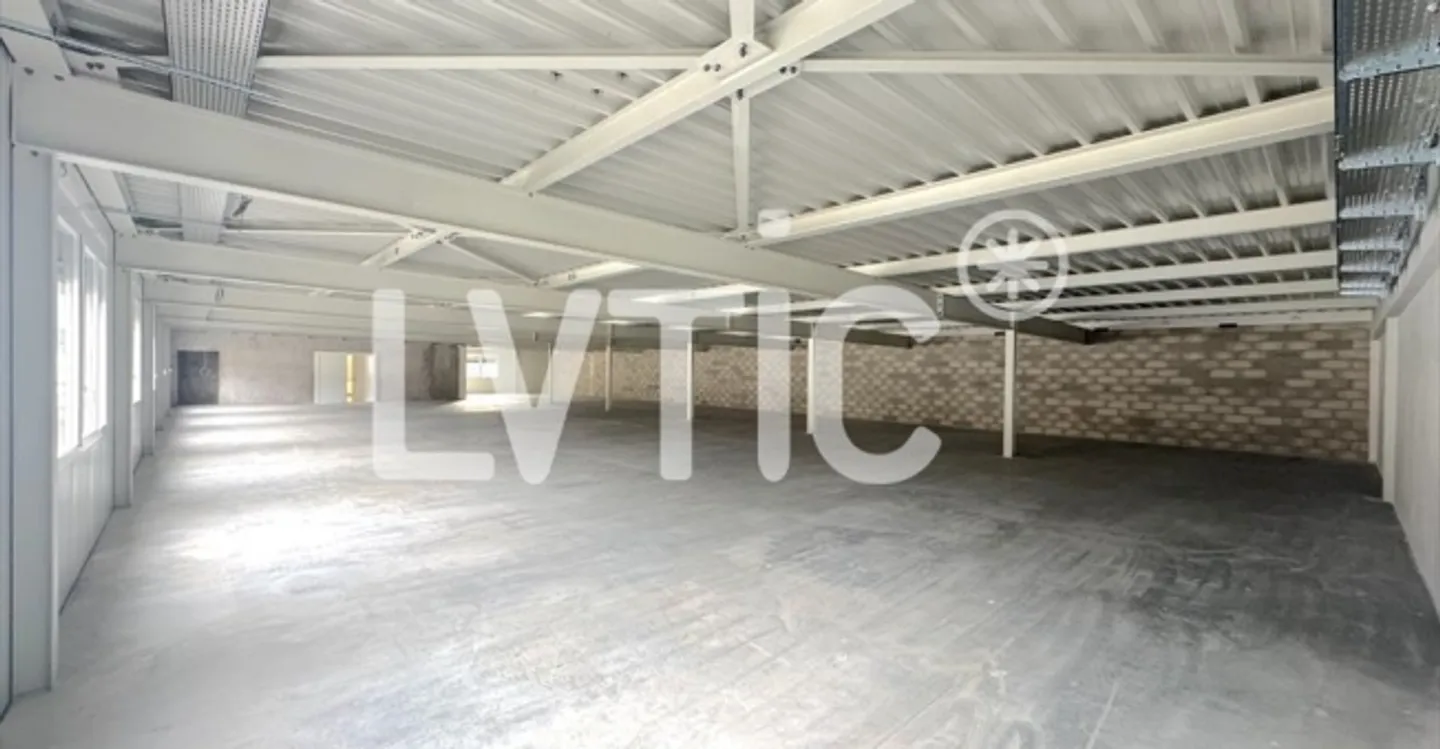 Deposit - Photo 8 of 11