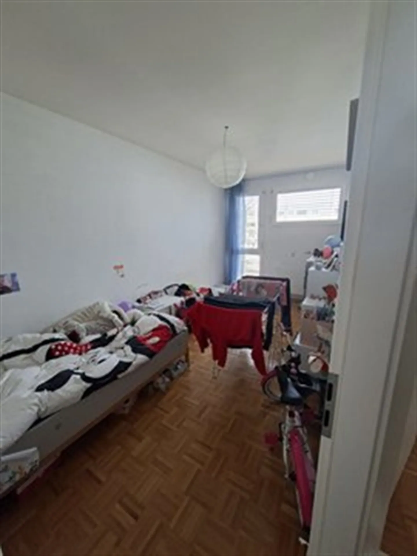 Magnifique appartement de 4 pièces au 5ème étage avec ascenseur. Cet appartement a une superficie de 66 m². - Photo 8 sur 11