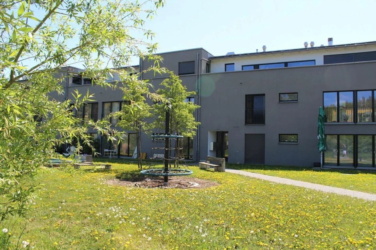 «RIVERSIDE» - Foto 6 von 17