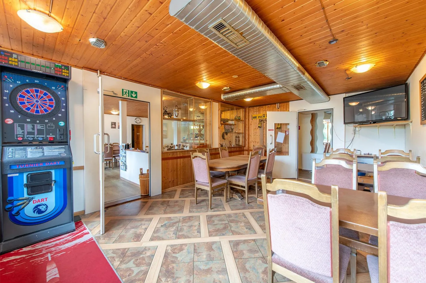 Where Living Meets Business - Versatile Property with Restaurant... - Photo 5 of 13