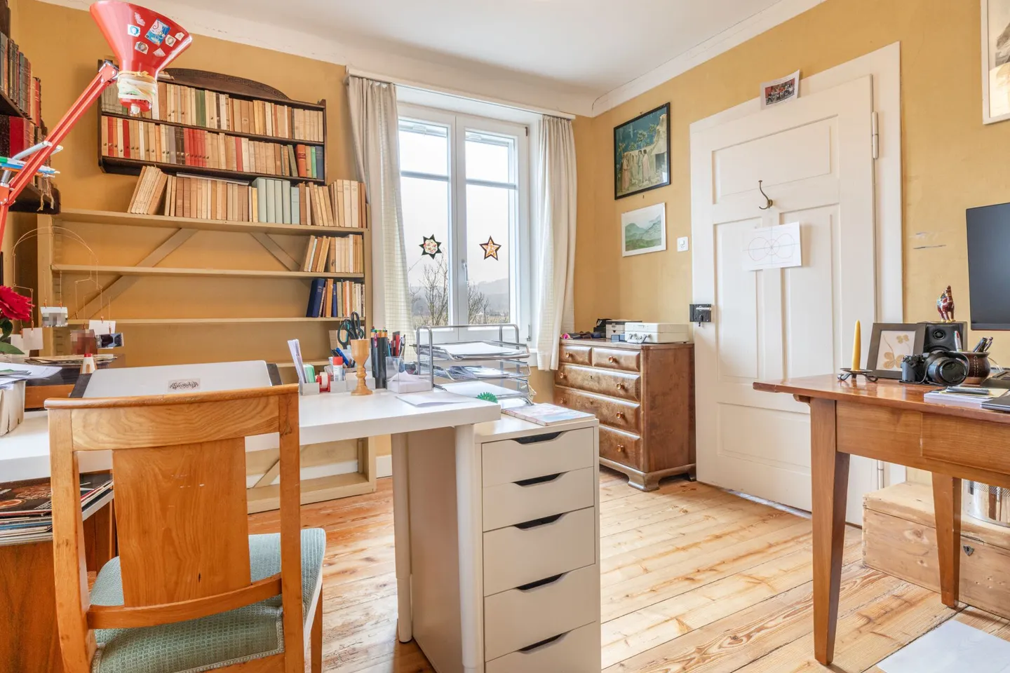 Unique Ensemble: Historic Home Happiness and Creative Freedom - Photo 11 of 36