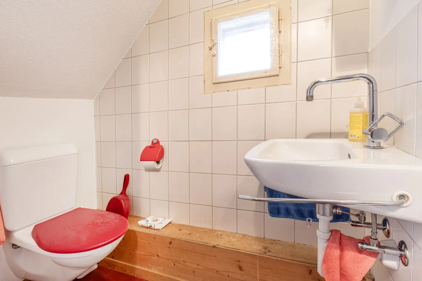 Unique Ensemble: Historic Home Happiness and Creative Freedom - Photo 17 of 36