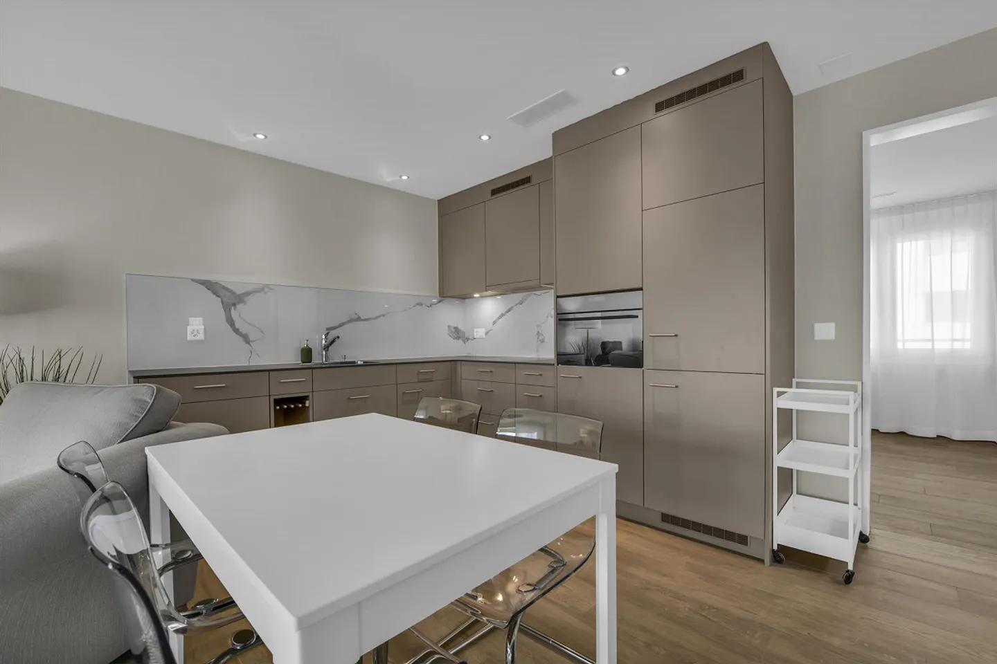 Moderne Wohnung in Neuhausen - Foto 2 von 12