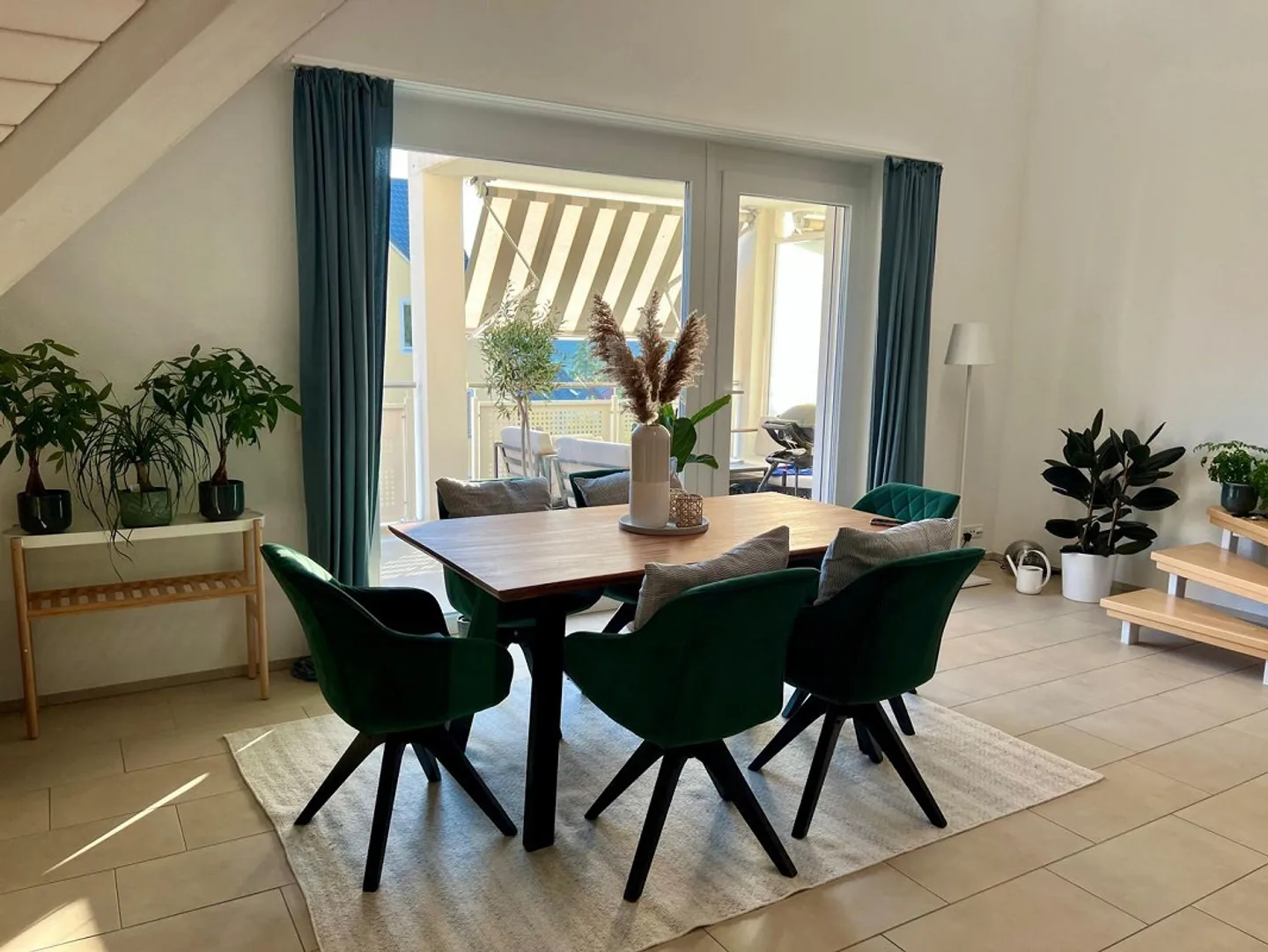 Geräumiges Duplex mit Dachzimmer - Foto 3 von 14