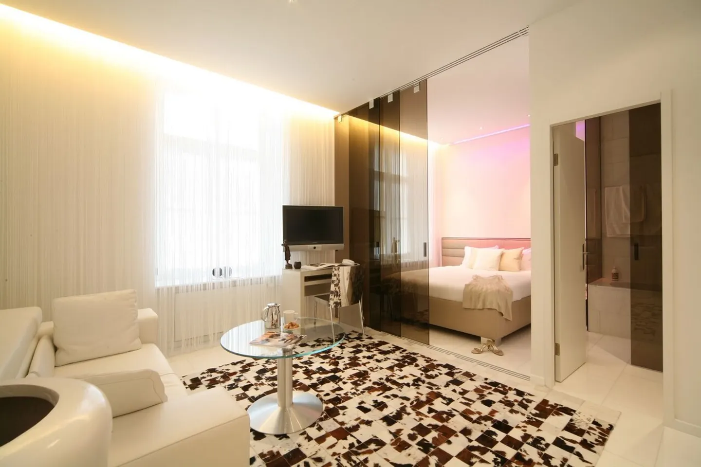 Modern Studio in Zurich - Photo 1 of 3