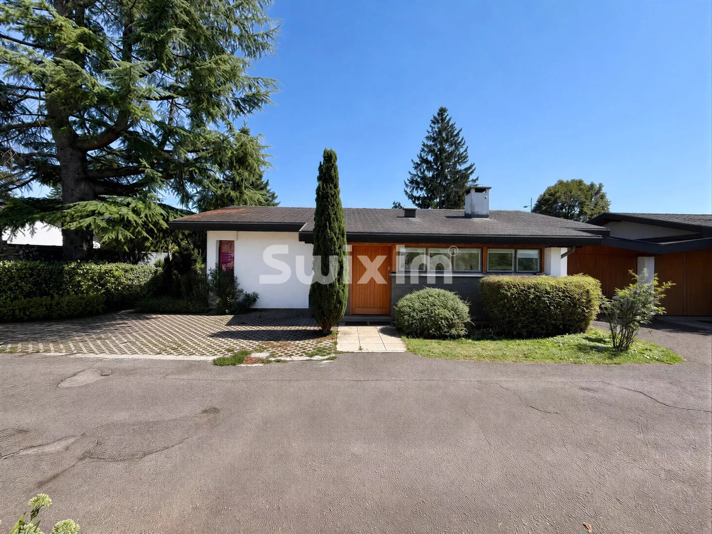 Charming Semi-Detached House - Photo 1 of 12
