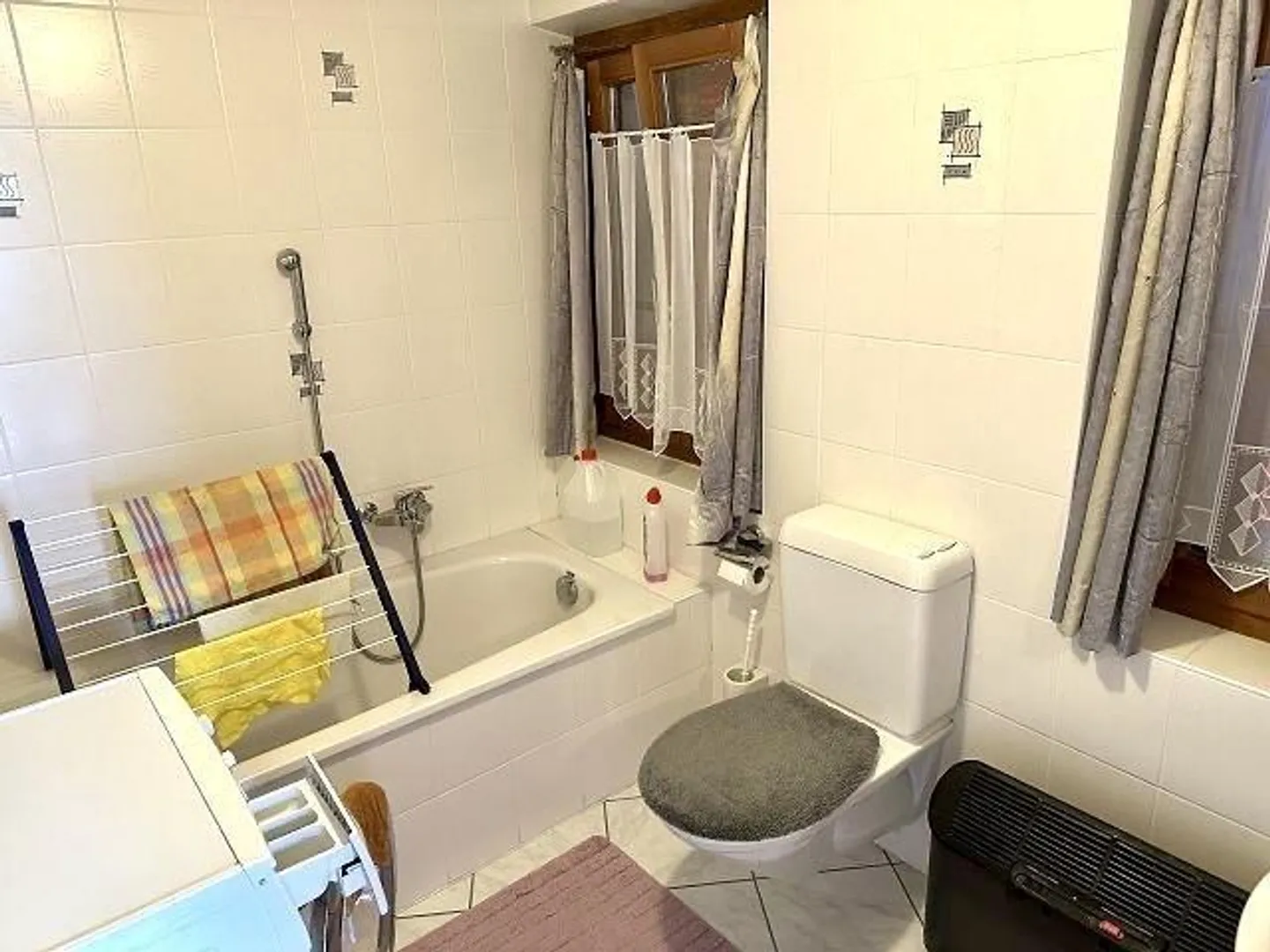 Casa ticinese 4 1/2 locali in una posizione molto tranquilla e soleggiata con vista... - Foto 14 di 28
