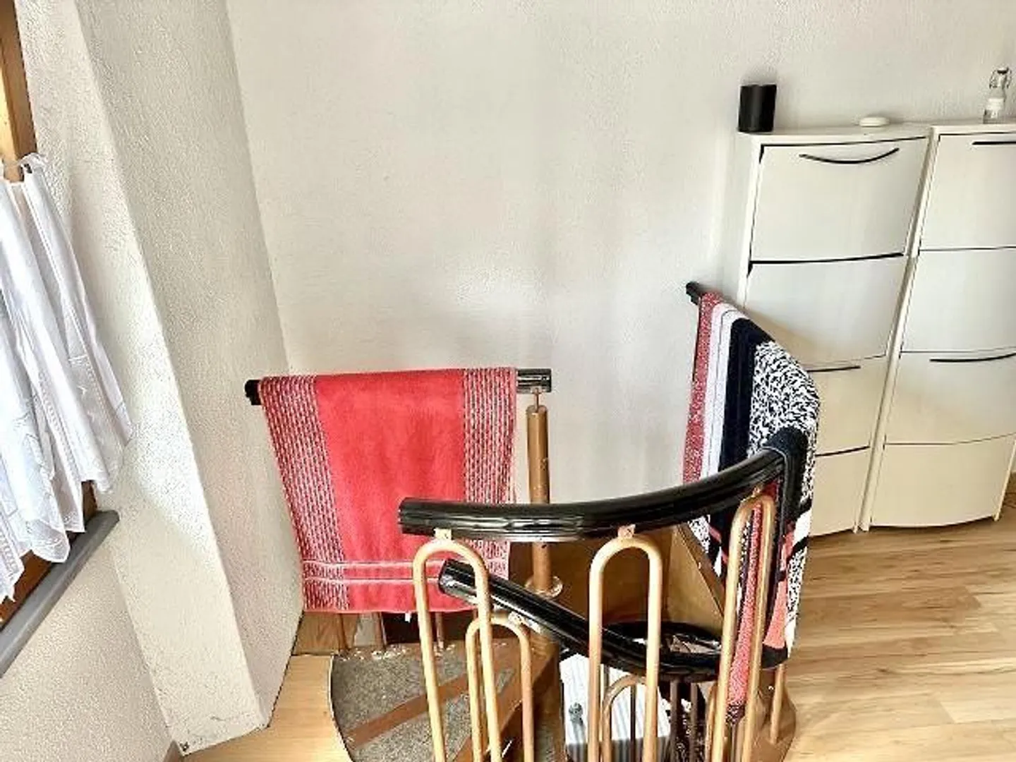 Casa ticinese 4 1/2 locali in una posizione molto tranquilla e soleggiata con vista... - Foto 16 di 28