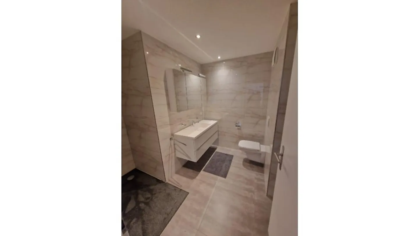 Stilvolle 2½ Zimmer Wohnung - Foto 9 von 10