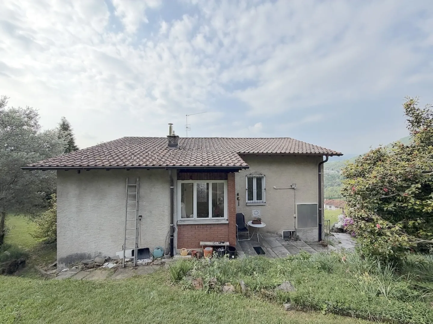 Casa con appartamento indipendente e vista lago. - Foto 4 di 17