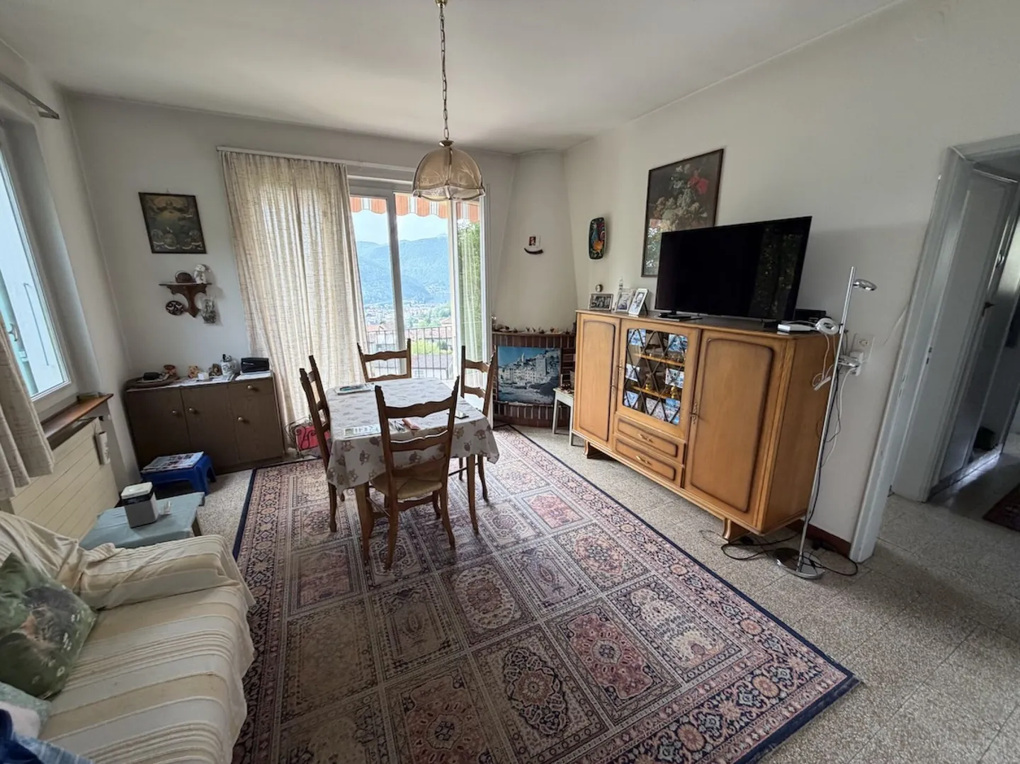 Casa con appartamento indipendente e vista lago. - Foto 9 di 17