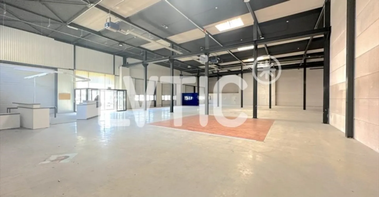 «Dépôt» - Photo 1 sur 7