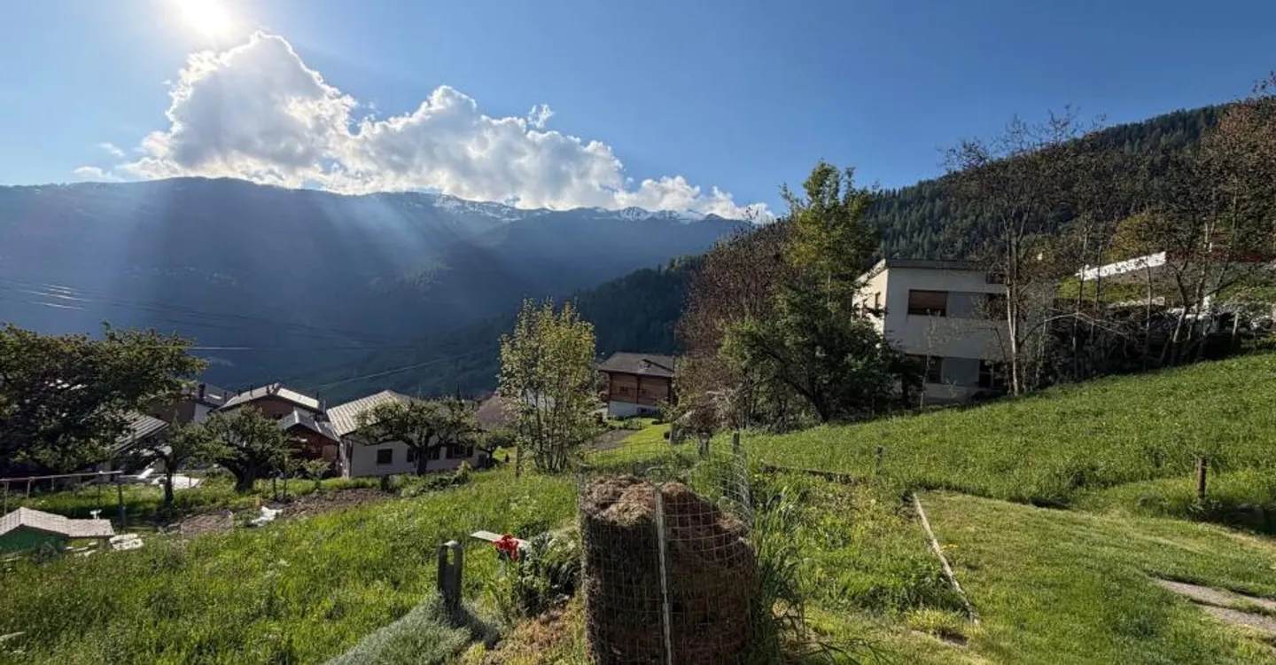 Very attractive building plot in residential zone, in Sornard, Nendaz. - Photo 4 of 4