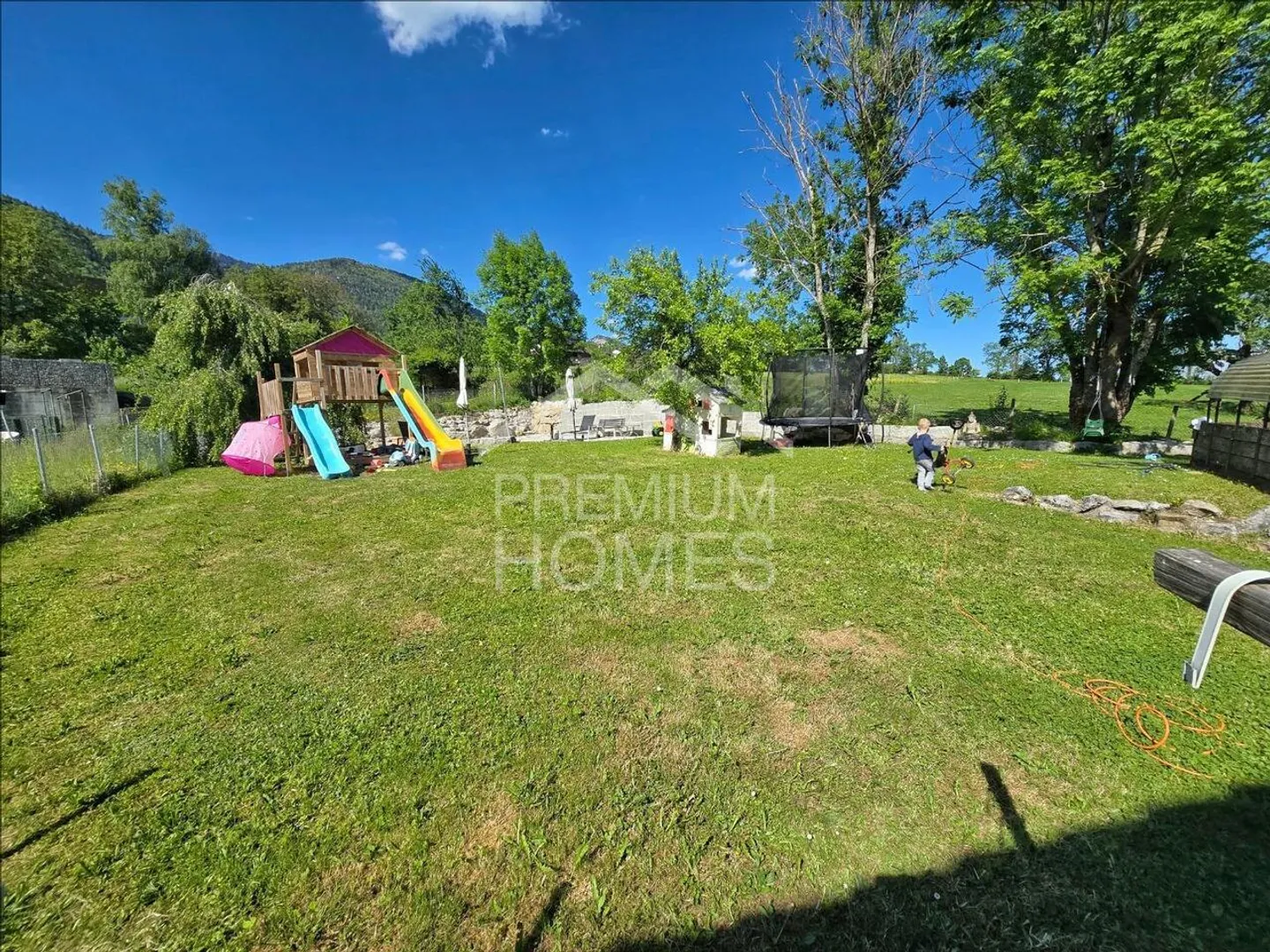 «Sonniges Grundstück in ruhiger Wohngegend» - Foto 3 von 4