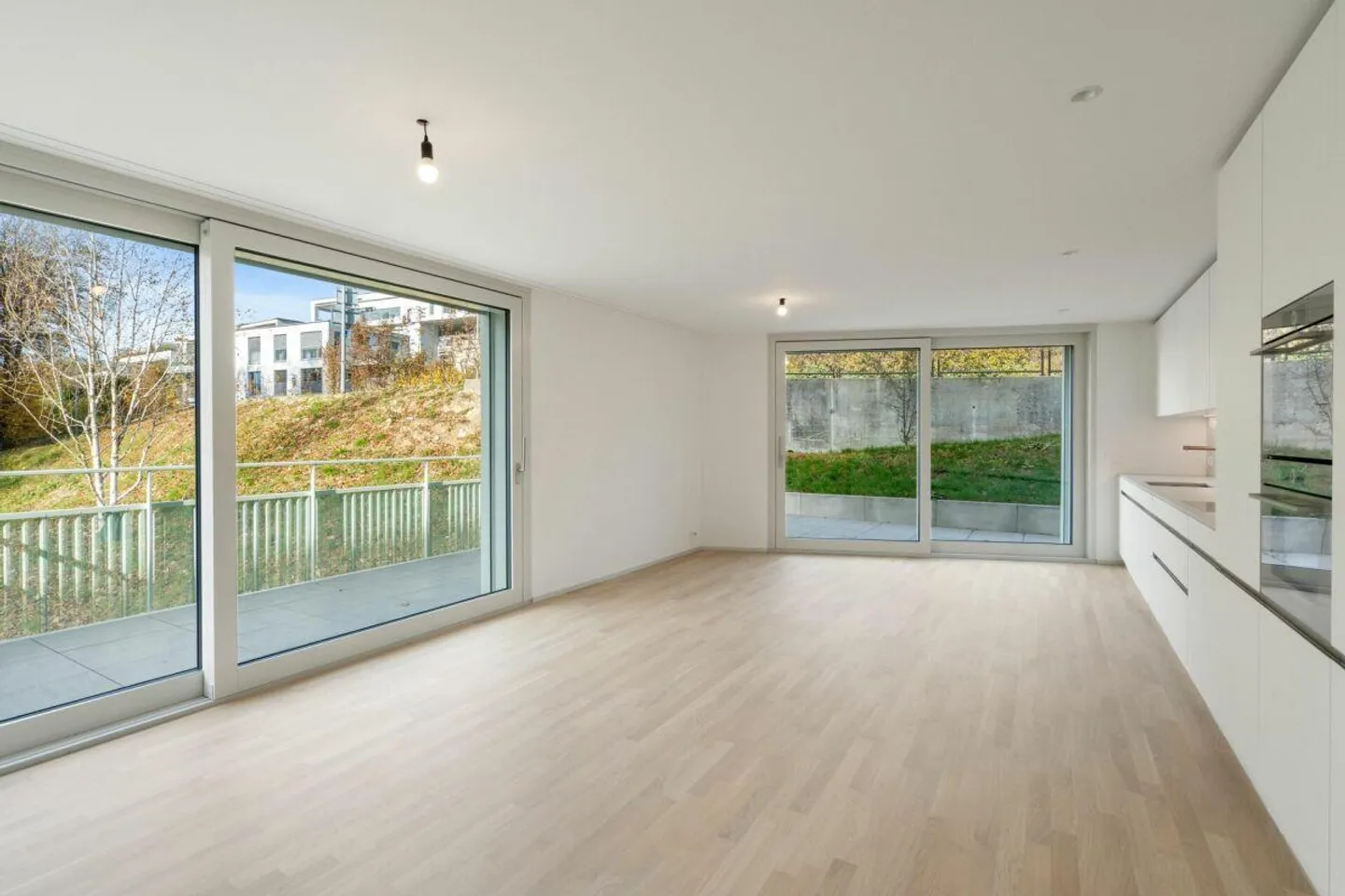 Appartement en duplex exclusif en première occupation - Photo 2 sur 8