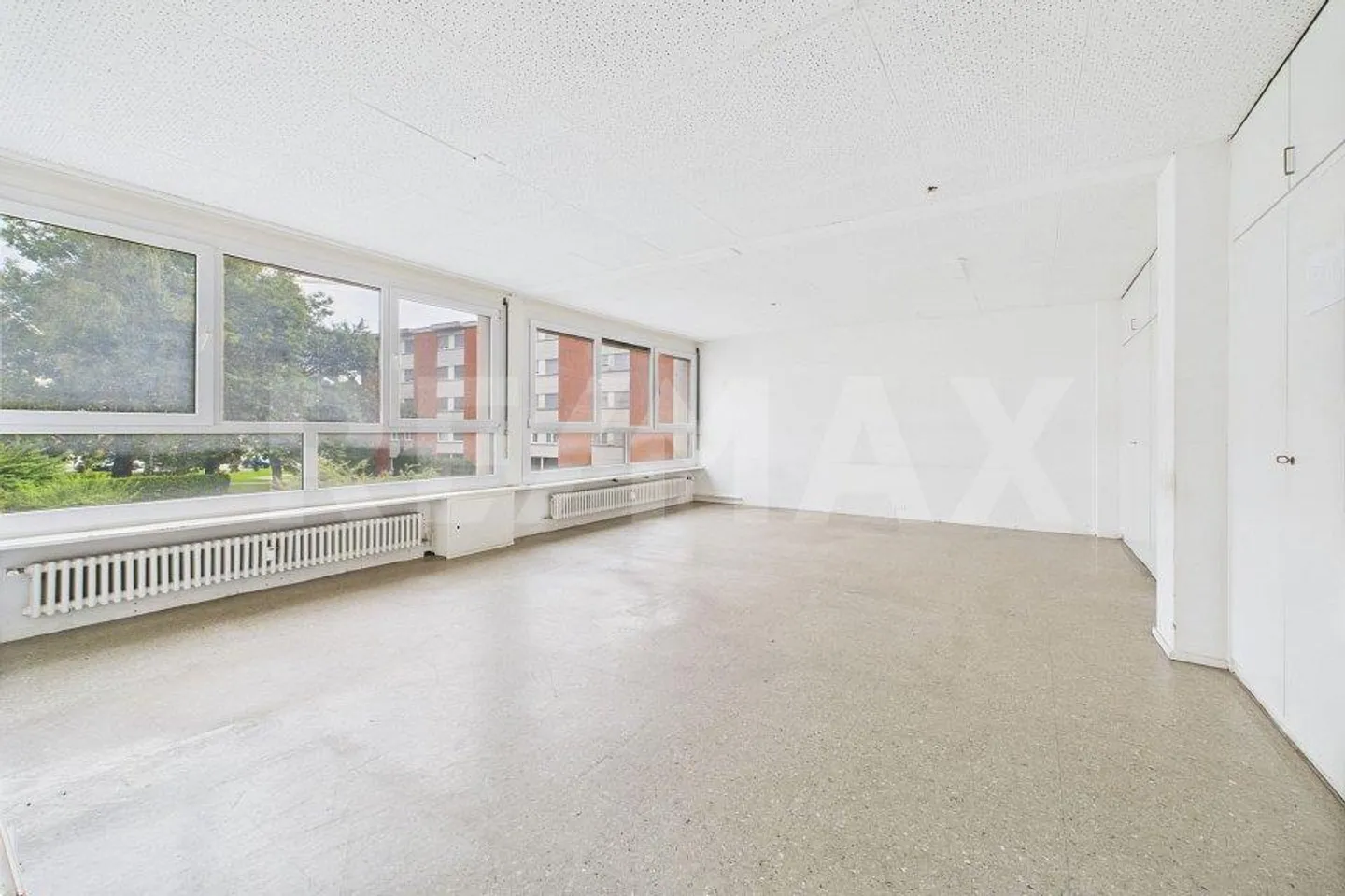 Lugano - Commercial space convertible into 2 apartments, strategic location in Cortivallo - Photo 8 of 13