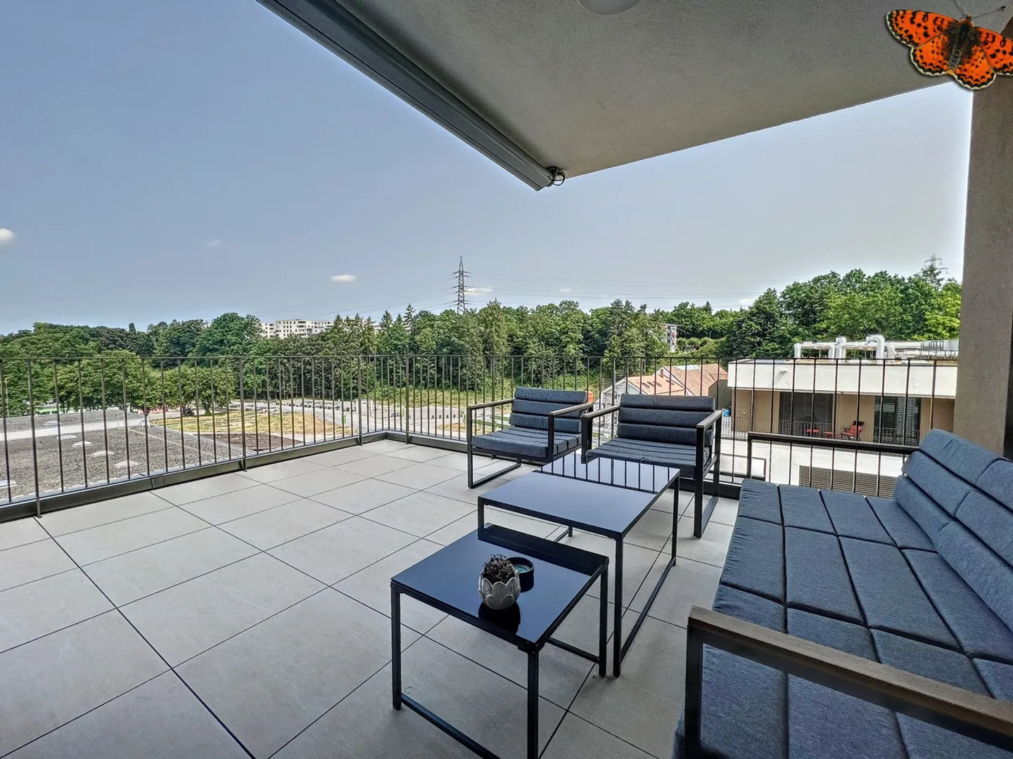 DACHGESCHOSS 2½ ZIMMER - Mit einer 27 m² Terrasse - Foto 1 von 13