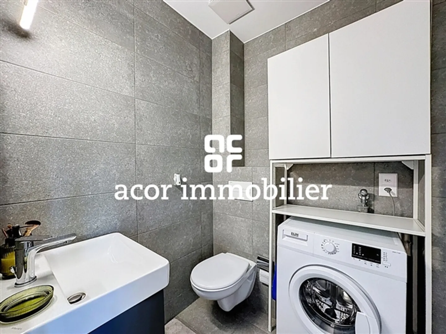 Sion West - Independent 2.5-Room Apartment with Large Terrace - Photo 9 of 11