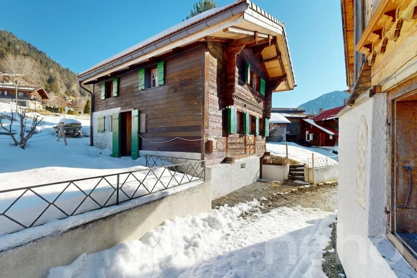 The Attic - Historic Chalet in the Heart of Rougemont - Photo 2 of 12