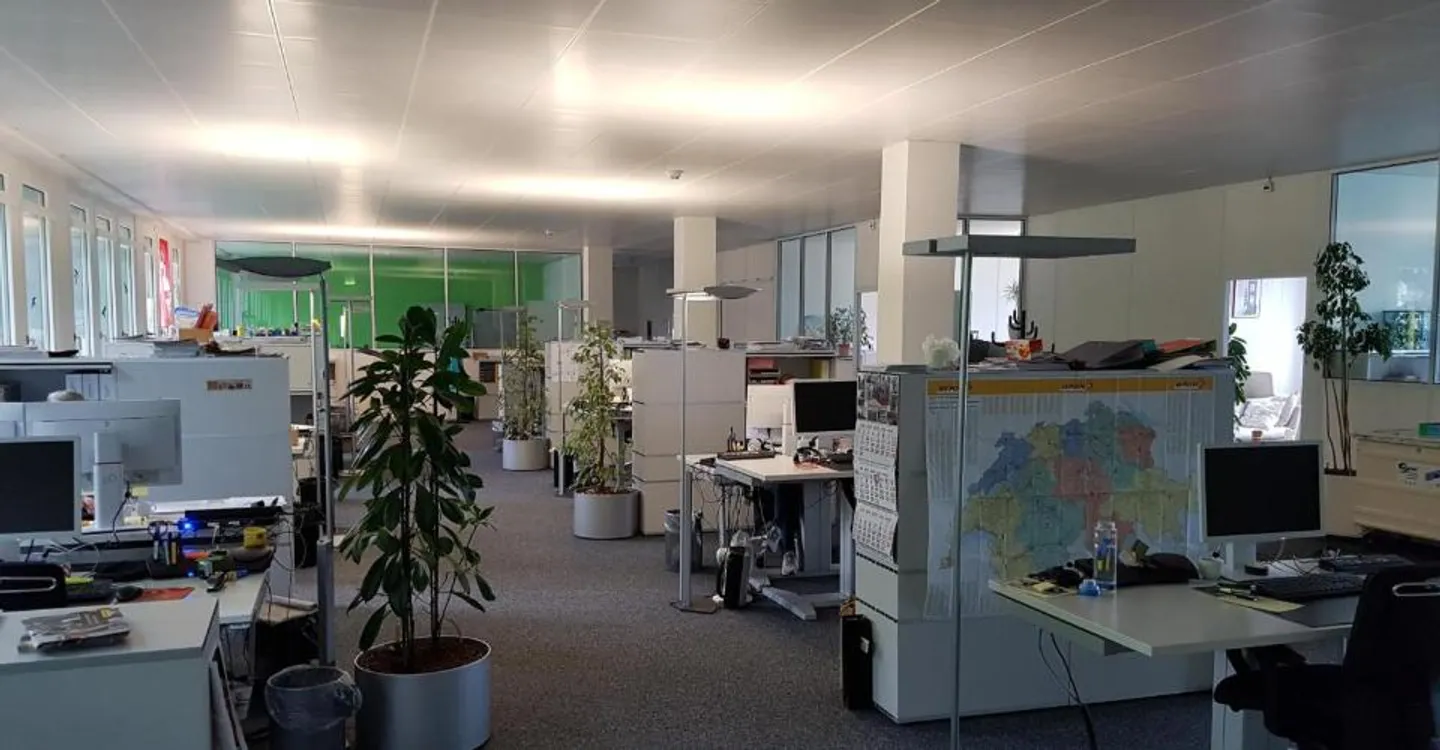 Ampio Spazio Ufficio in Affitto - Foto 2 di 4