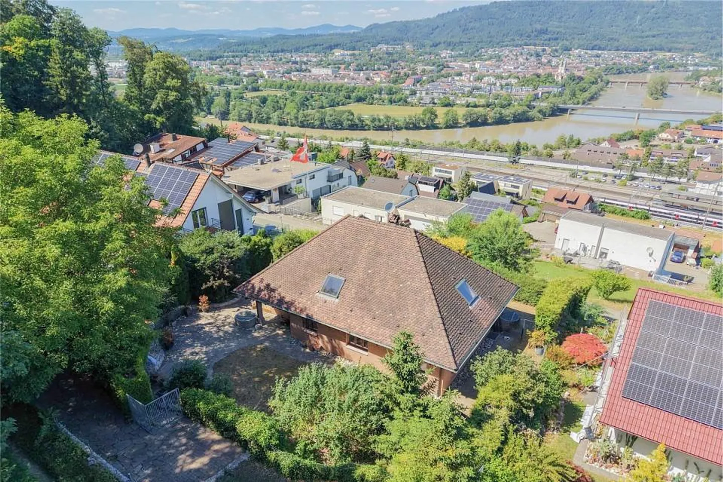 Vivere spazioso su oltre 260 m² - Foto 2 di 13