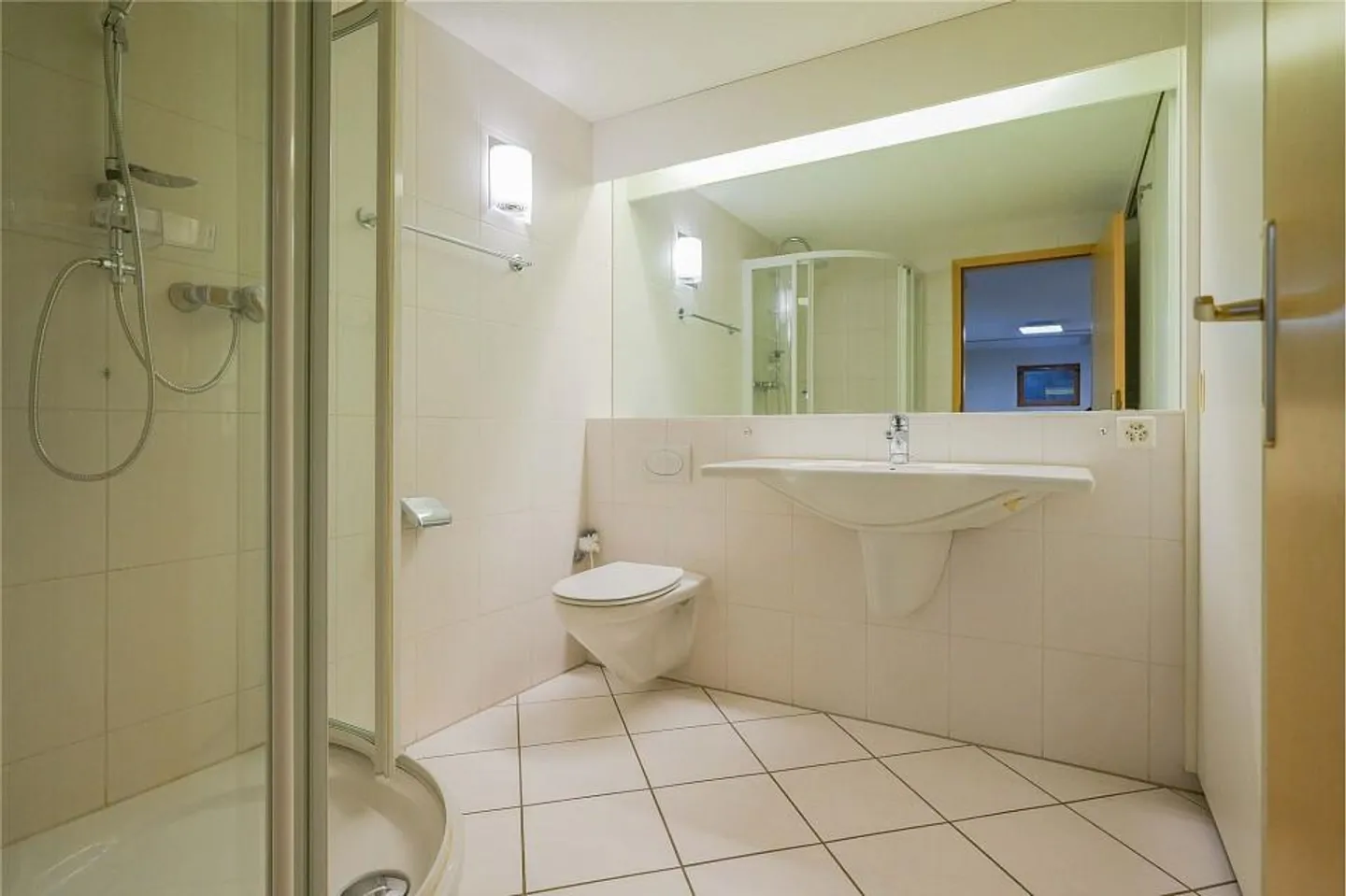 Vivere spazioso su oltre 260 m² - Foto 10 di 13
