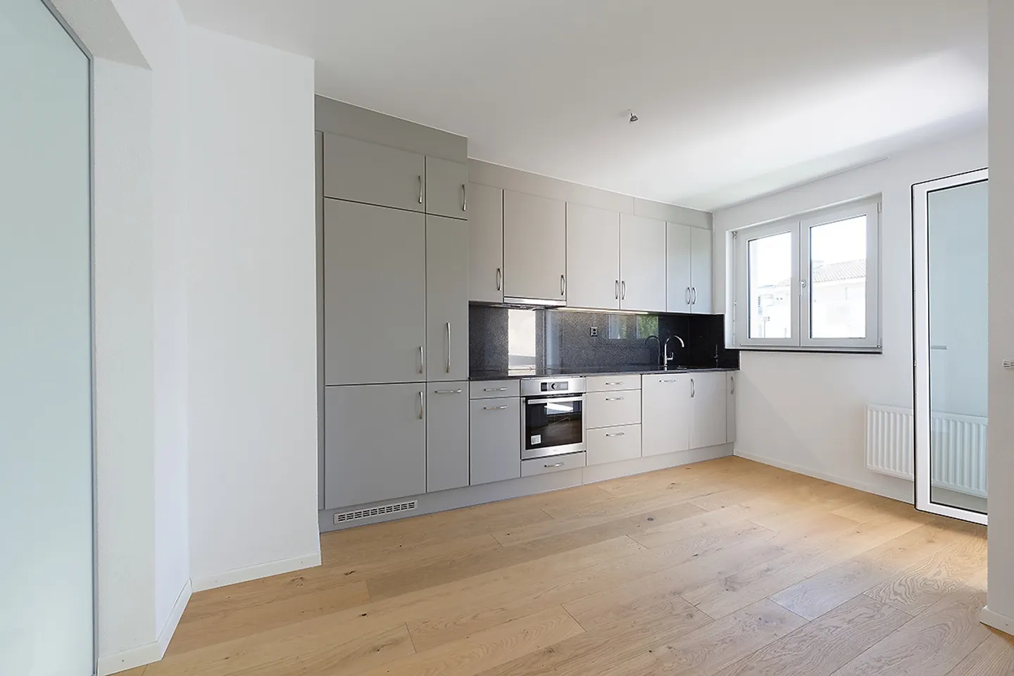 Charmante 2.5-Zimmer-Wohnung - Foto 1 von 4