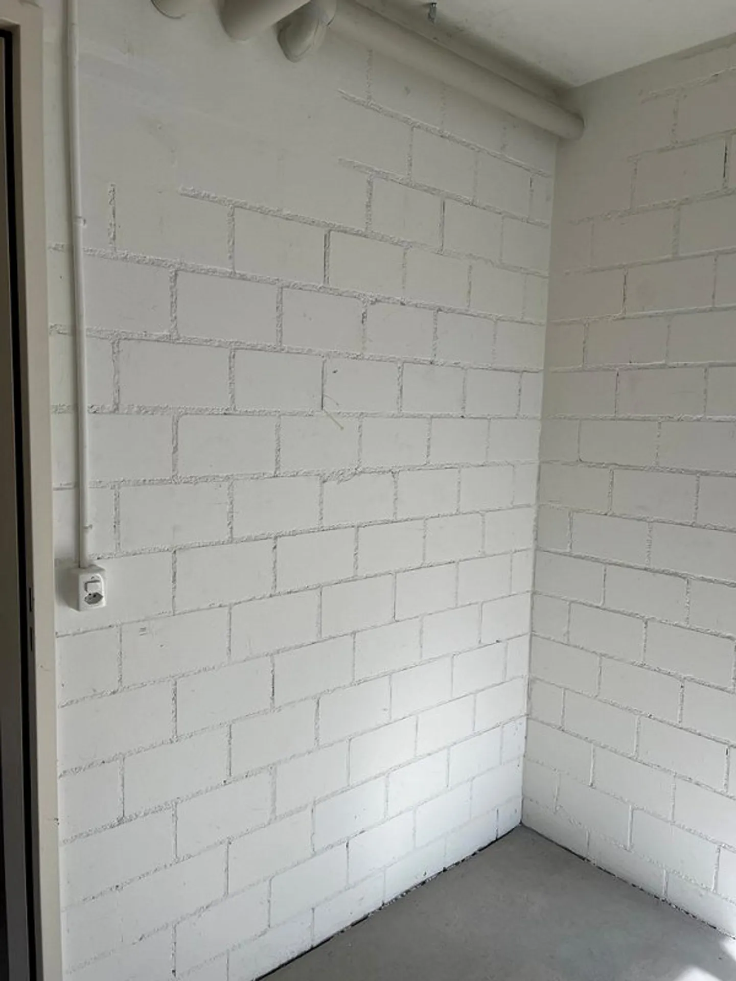 Espace de stockage spacieux à Reinach - Photo 2 sur 2