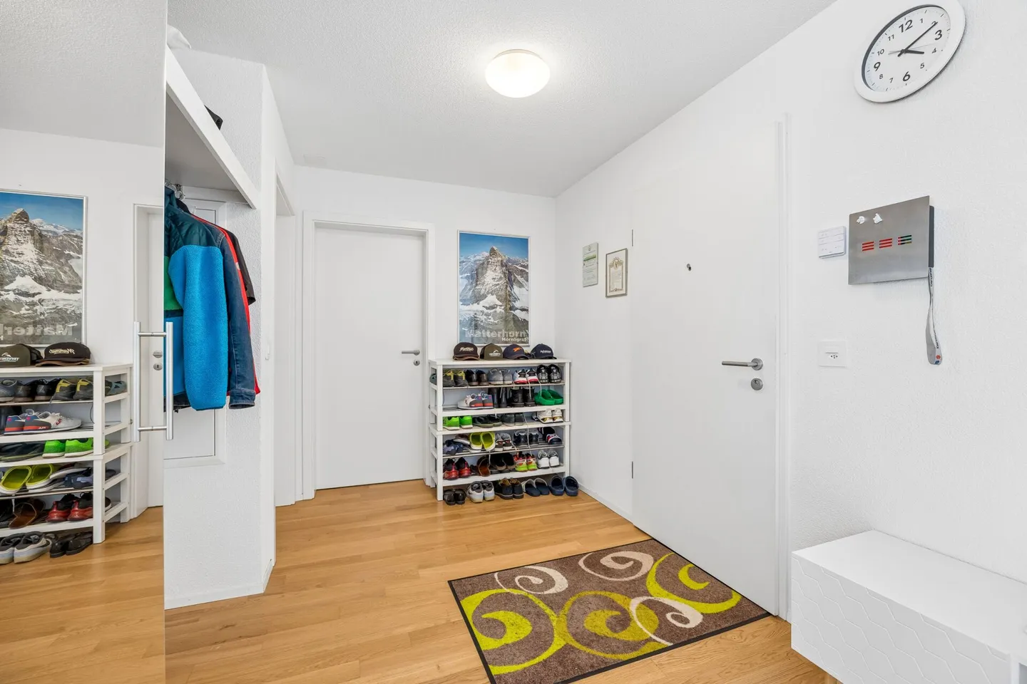 Appartamento moderno con grande balcone - Foto 5 di 13