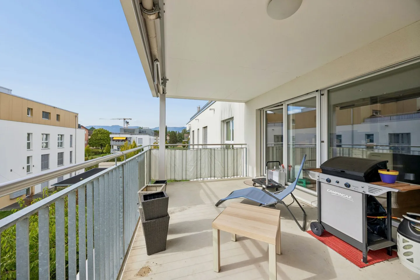 Appartamento moderno con grande balcone - Foto 11 di 13