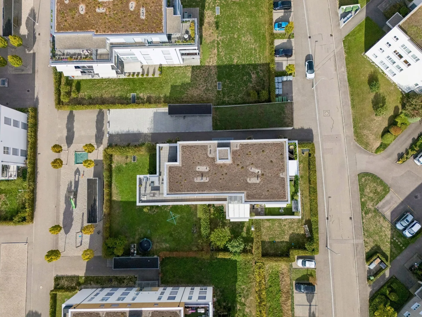 Appartamento moderno con grande balcone - Foto 12 di 13